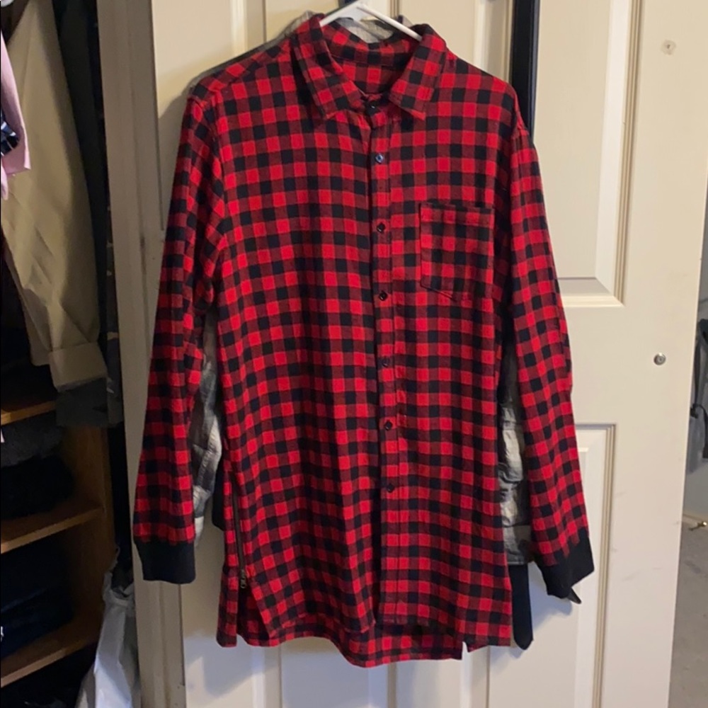 Red/black longline flannel